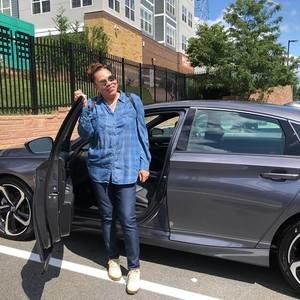 Meet your Posher, Andrea